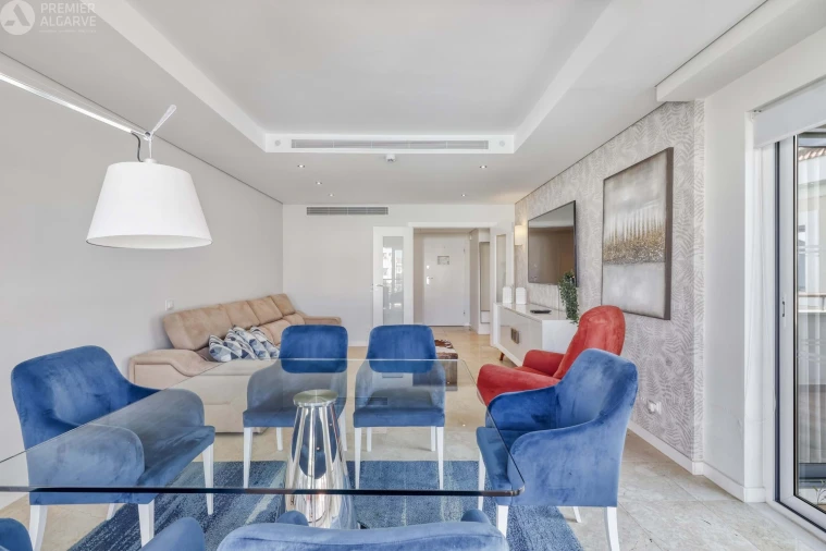 Apartamento T2 para Venda em Quarteira Foto 7