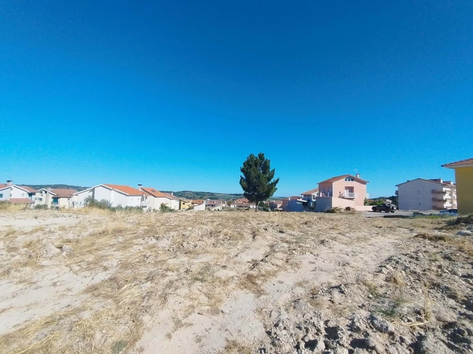 Terreno para Venda em Carrazeda de Ansiães Foto 4
