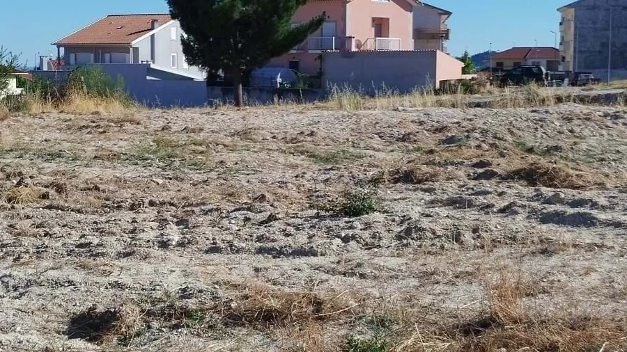 Terreno para Venda em Carrazeda de Ansiães