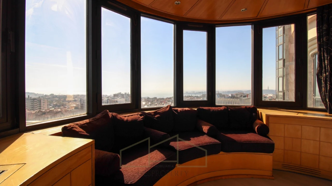 Apartamento T4 para Venda em Campo de Ourique Foto 11