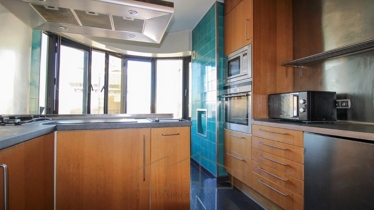 Apartamento T4 para Venda em Campo de Ourique Foto 18