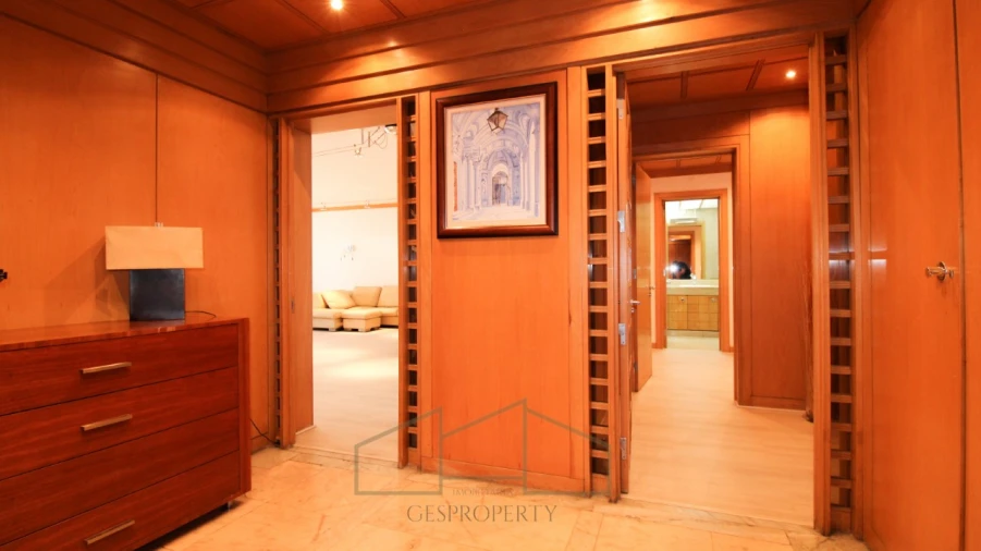 Apartamento T4 para Venda em Campo de Ourique Foto 6