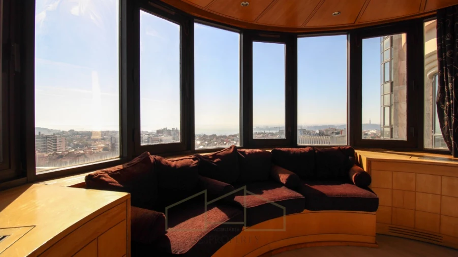 Apartamento T4 para Venda em Campo de Ourique Foto 11