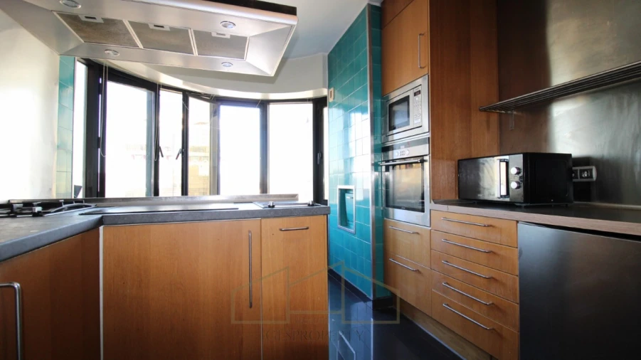 Apartamento T4 para Venda em Campo de Ourique Foto 16