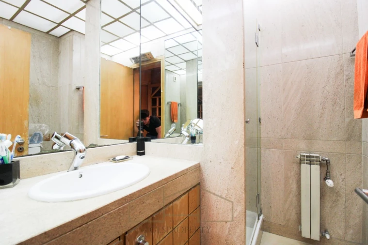 Apartamento T4 para Venda em Campo de Ourique Foto 28