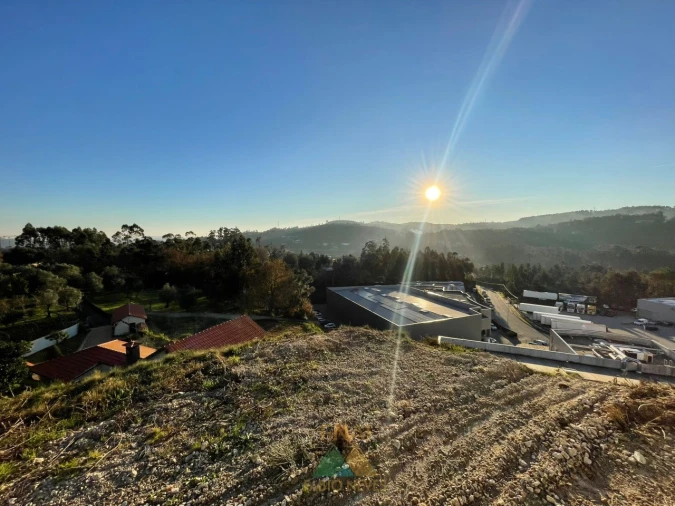 Armazém para Venda em Fornelos e Queijada Foto 17