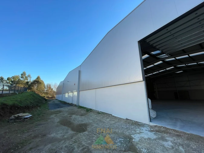 Armazém para Arrendamento em Fornelos e Queijada Foto 12