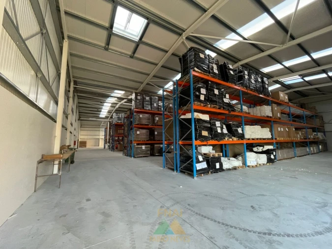 Armazém para Arrendamento em Fornelos e Queijada Foto 18