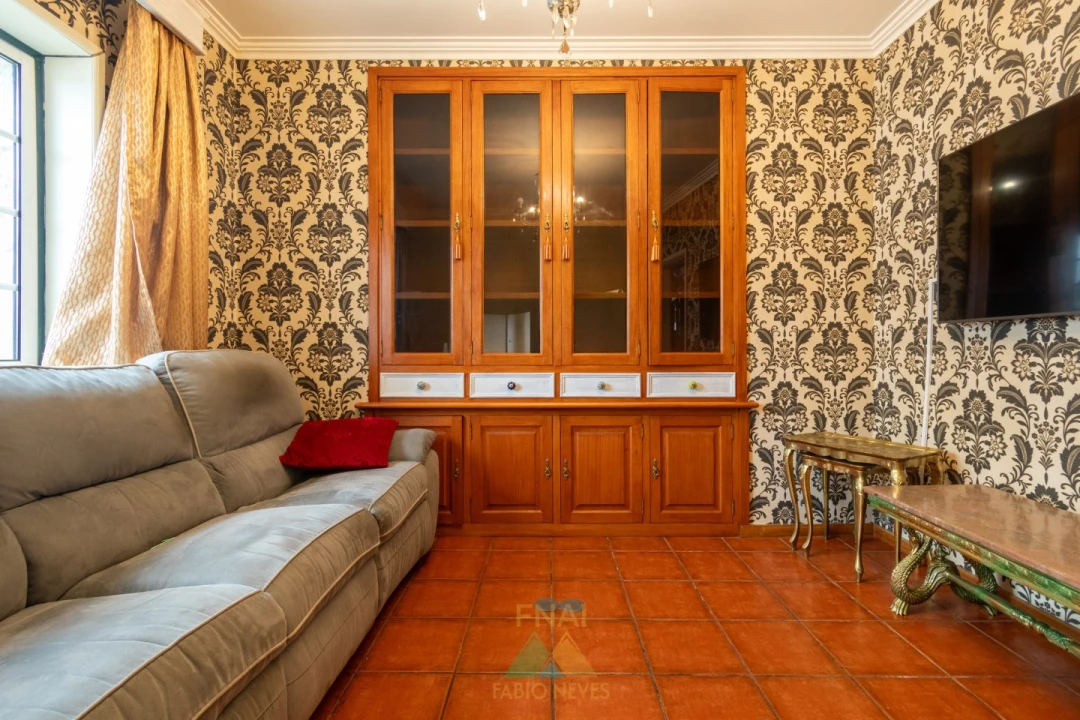 Moradia T5 para Venda em Ribeira Foto 46