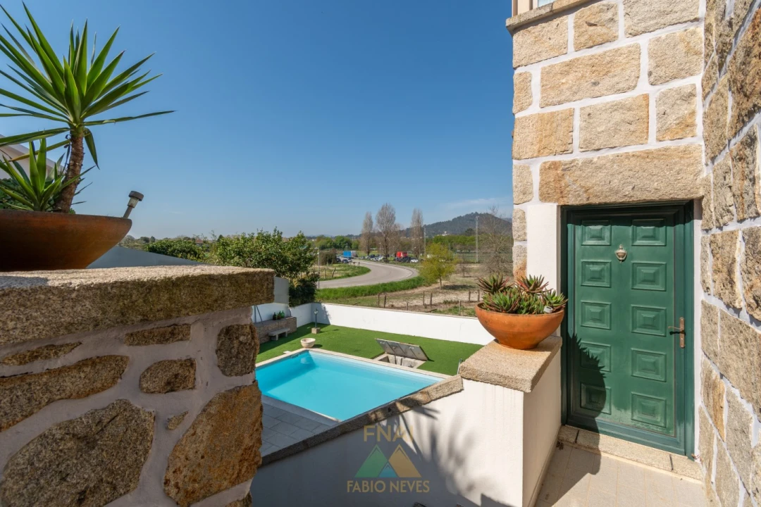 Moradia T5 para Venda em Ribeira Foto 12