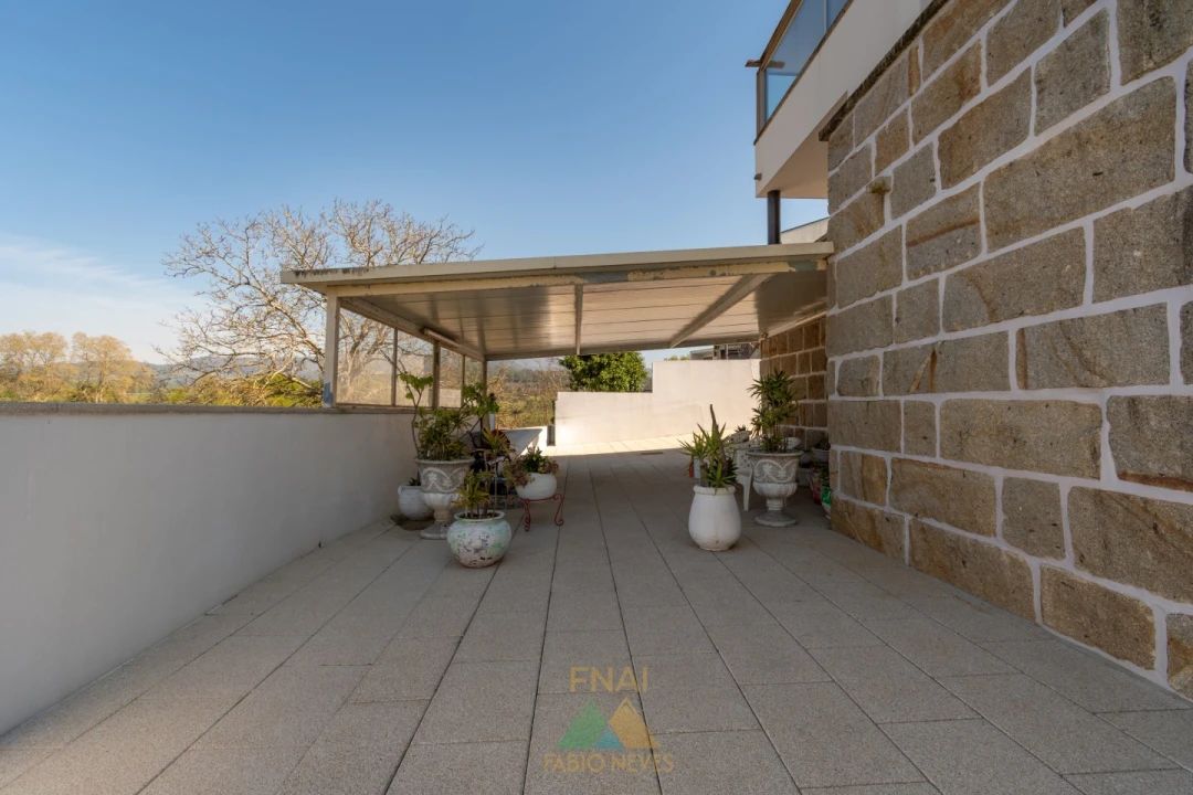 Moradia T5 para Venda em Ribeira Foto 21