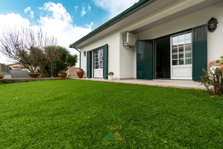 Moradia T5 para Venda em Ribeira Foto 15