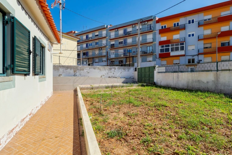Moradia T3 para Venda em União das Freguesias de Setúbal Foto 4