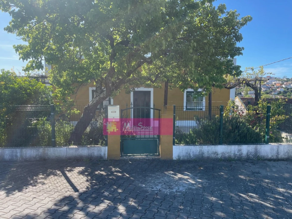 Moradia T6 para Venda em Praia do Ribatejo Foto 1