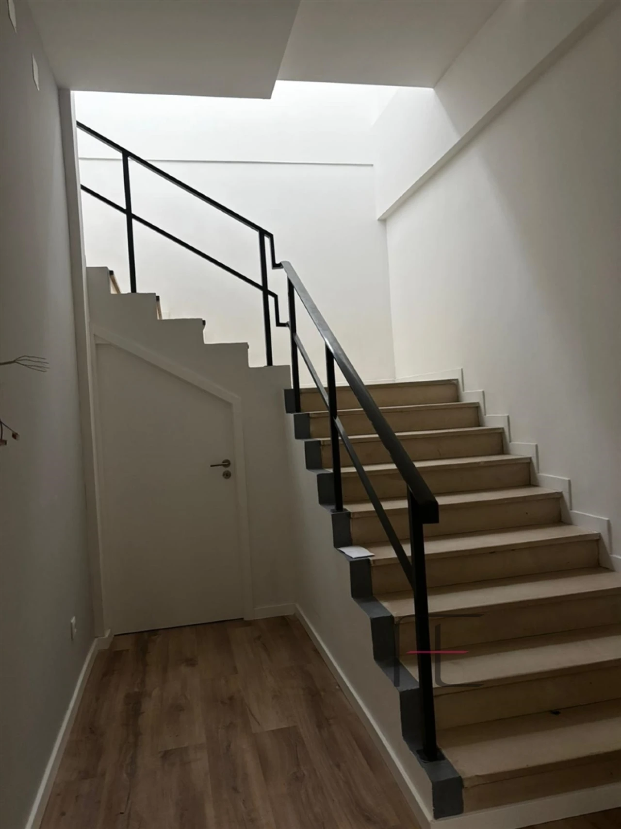 Loja para Arrendamento em Mafamude e Vilar do Paraíso Foto 37