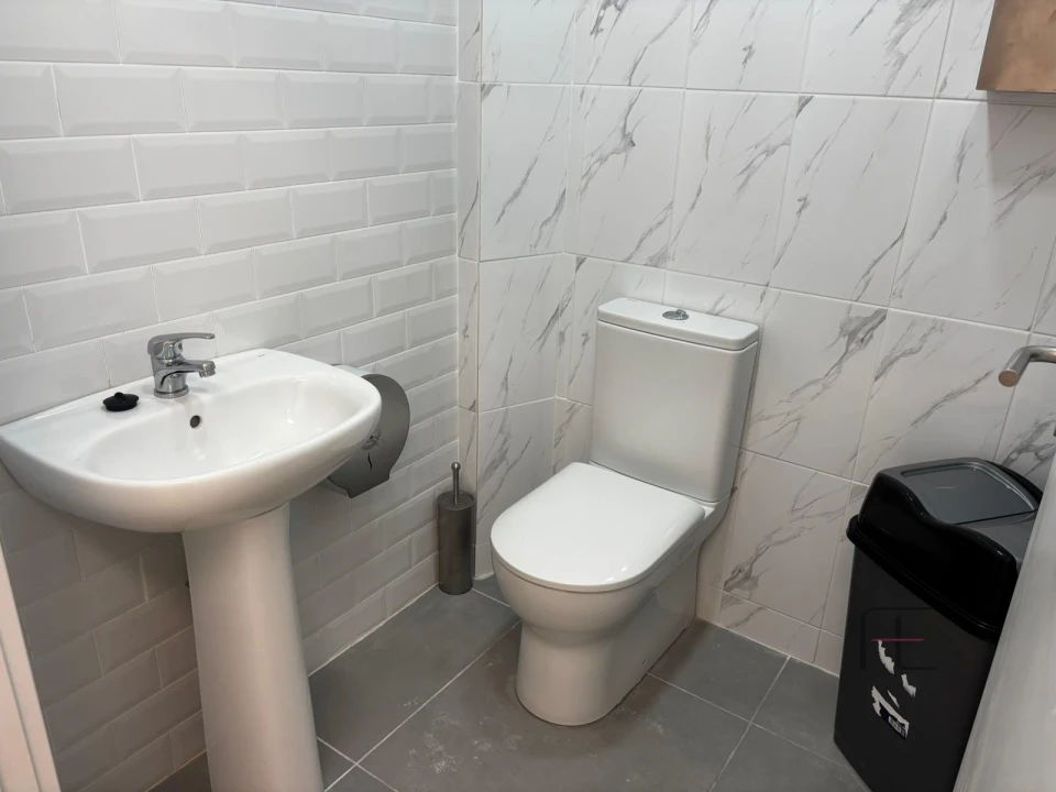 Loja para Arrendamento em Mafamude e Vilar do Paraíso Foto 29