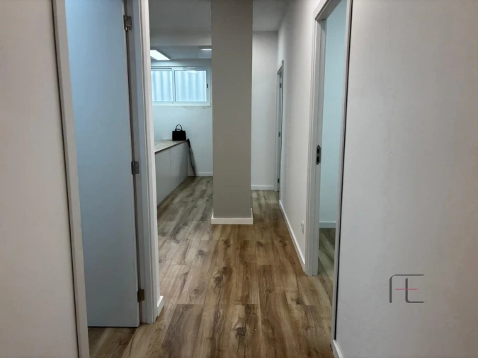 Loja para Arrendamento em Mafamude e Vilar do Paraíso Foto 10