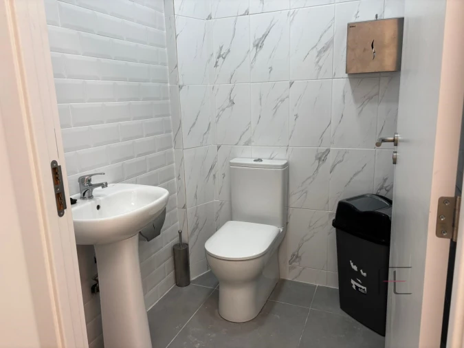 Loja para Arrendamento em Mafamude e Vilar do Paraíso Foto 28