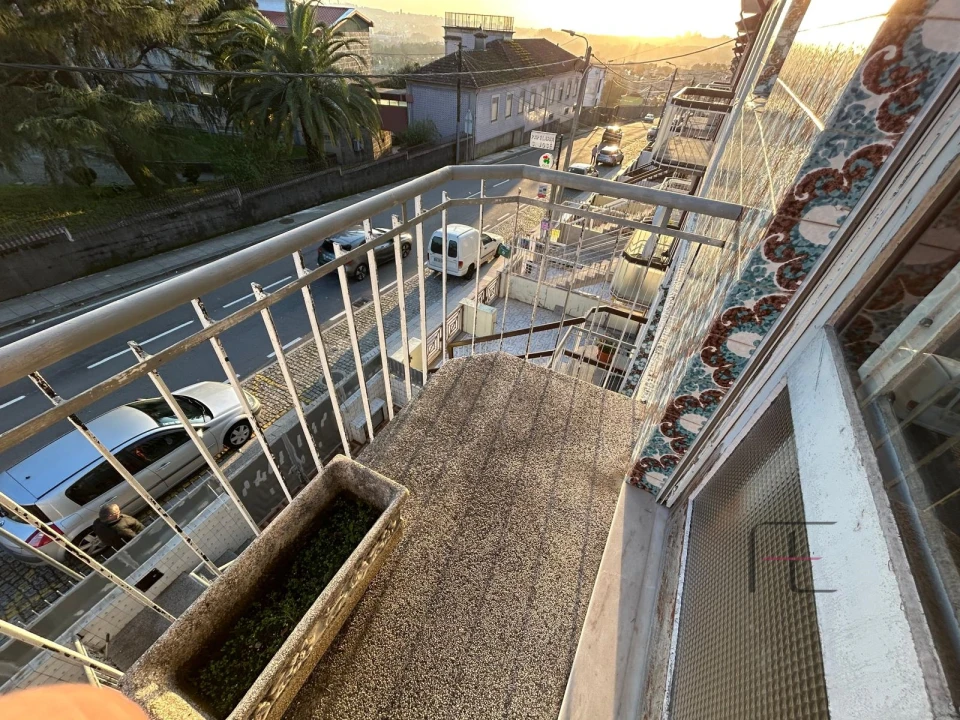 Moradia T5 para Venda em Rio Tinto Foto 4