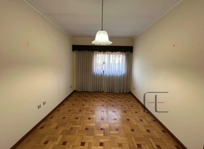 Moradia T5 para Venda em Rio Tinto Foto 24