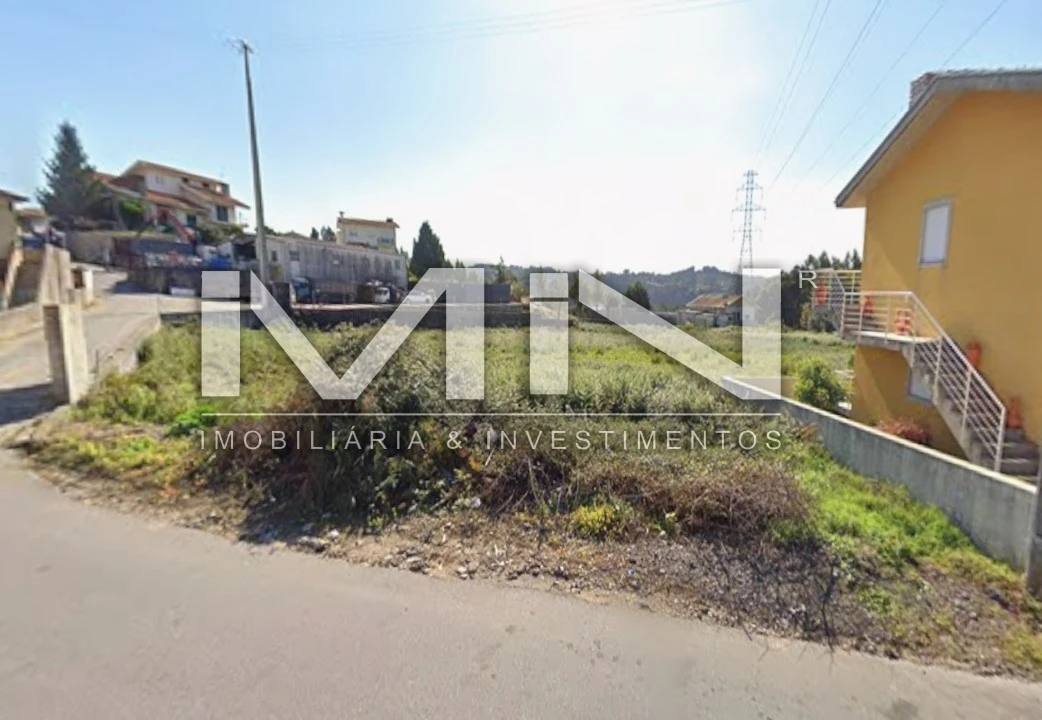 Terreno para Venda em Foz do Sousa e Covelo Foto 2