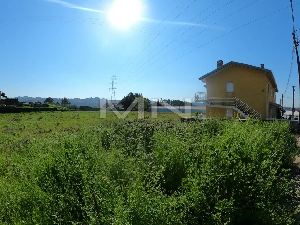 Terreno para Venda em Foz do Sousa e Covelo Foto 17