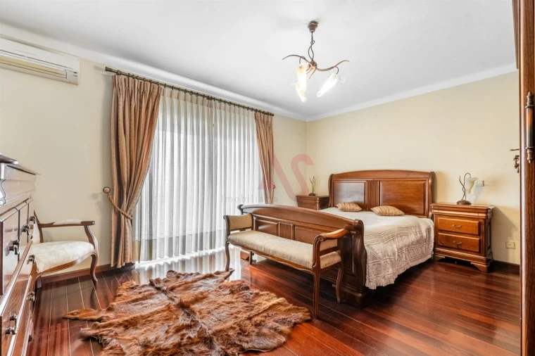 Prédio para Venda em Roriz Foto 30