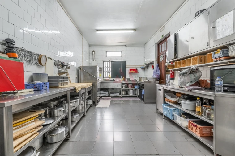 Prédio para Venda em Roriz Foto 15