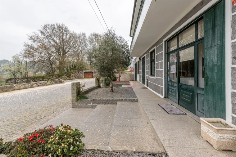 Prédio para Venda em Roriz Foto 37