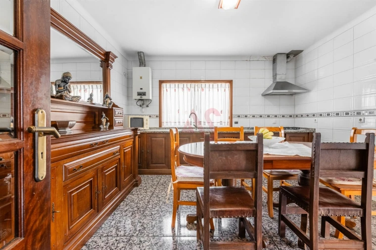 Prédio para Venda em Roriz Foto 26