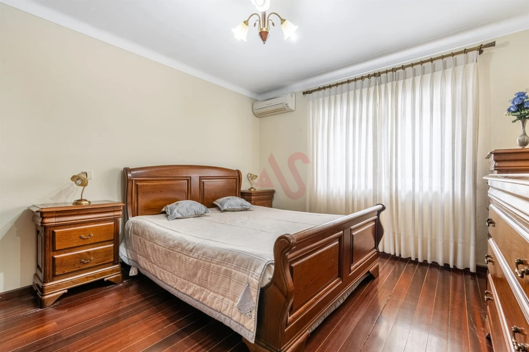 Prédio para Venda em Roriz Foto 31