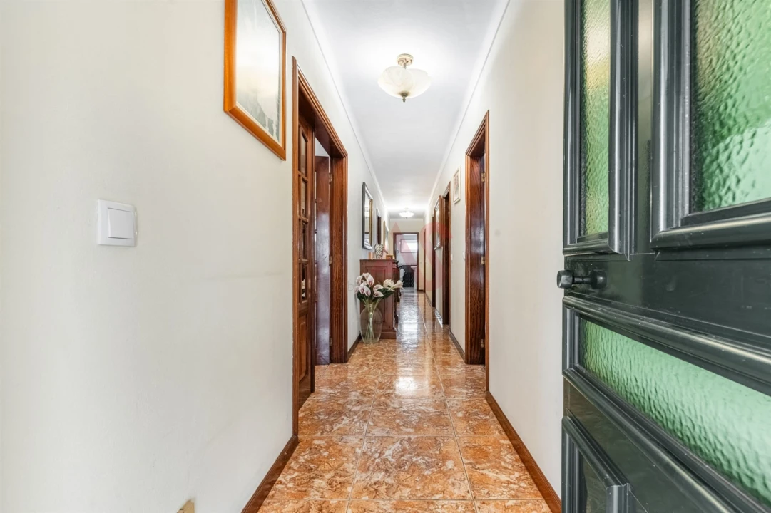 Prédio para Venda em Roriz Foto 35