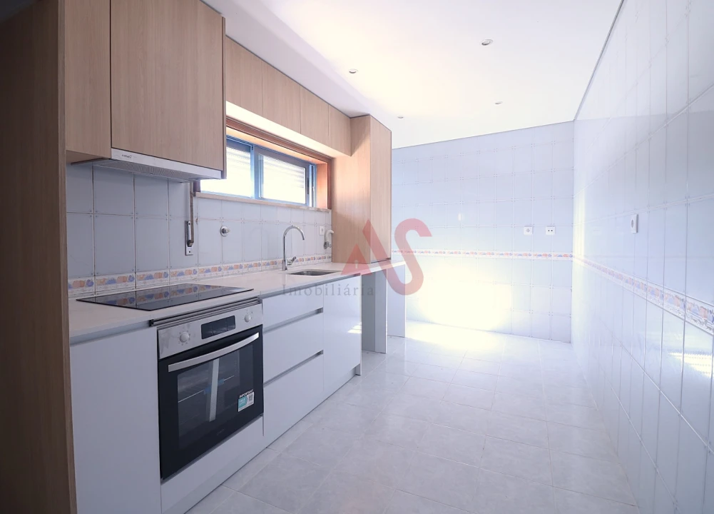 Apartamento T3 para Venda em Santo Tirso, Couto (Santa Cristina e São Miguel) e Burgães Foto 1