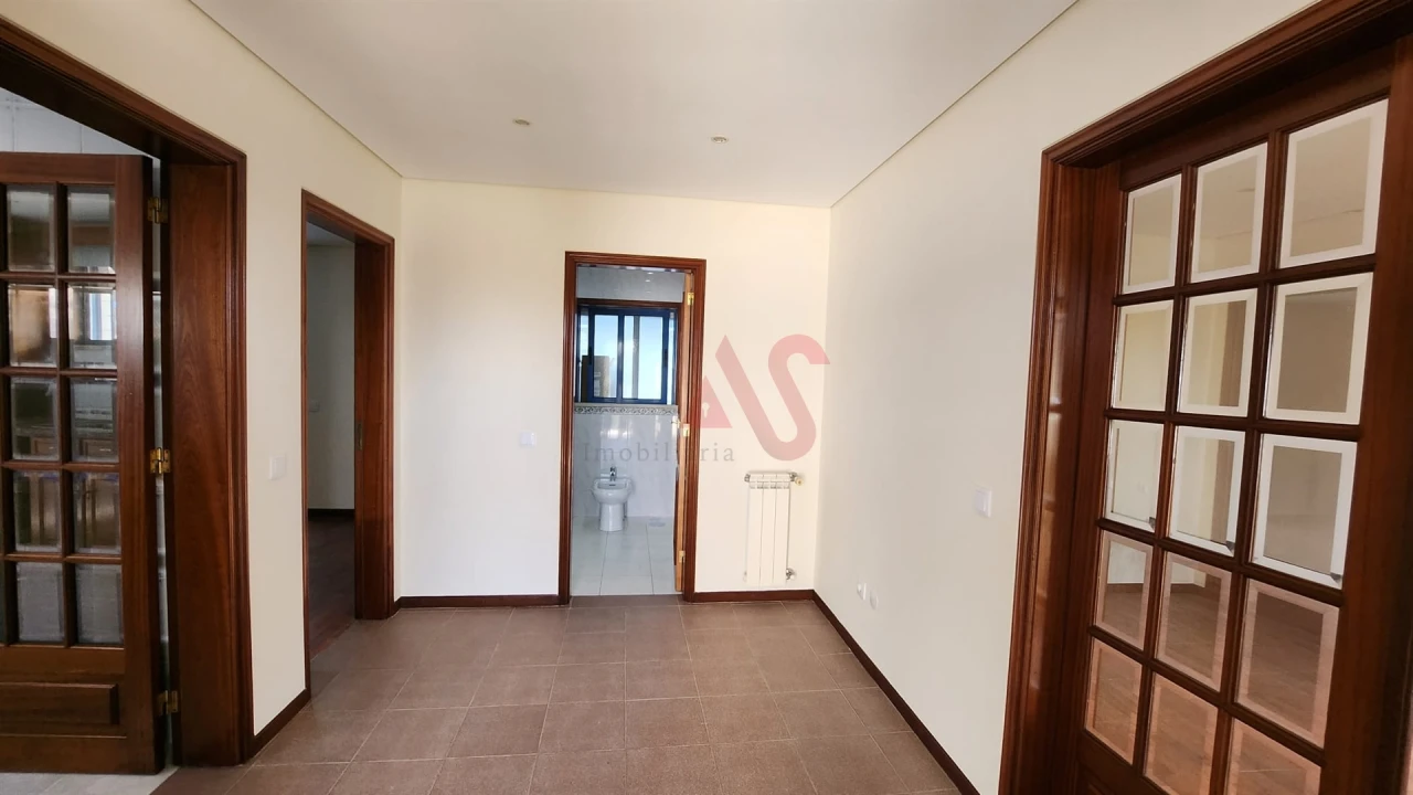 Apartamento T3 para Venda em Reguenga Foto 6