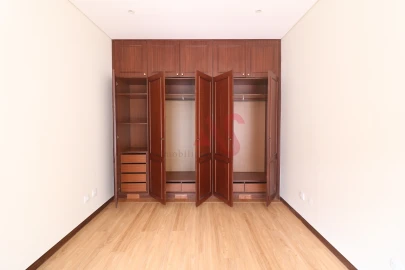 Apartamento T3 para Venda em Santo Tirso, Couto (Santa Cristina e São Miguel) e Burgães