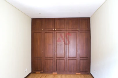 Apartamento T3 para Venda em Santo Tirso, Couto (Santa Cristina e São Miguel) e Burgães