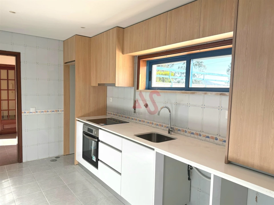 Apartamento T3 para Venda em Santo Tirso, Couto (Santa Cristina e São Miguel) e Burgães Foto 1