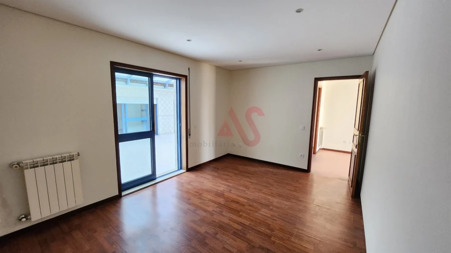 Apartamento T3 para Venda em Reguenga Foto 9