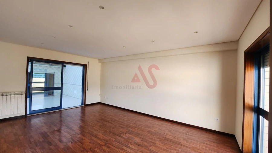Apartamento T3 para Venda em Reguenga Foto 4