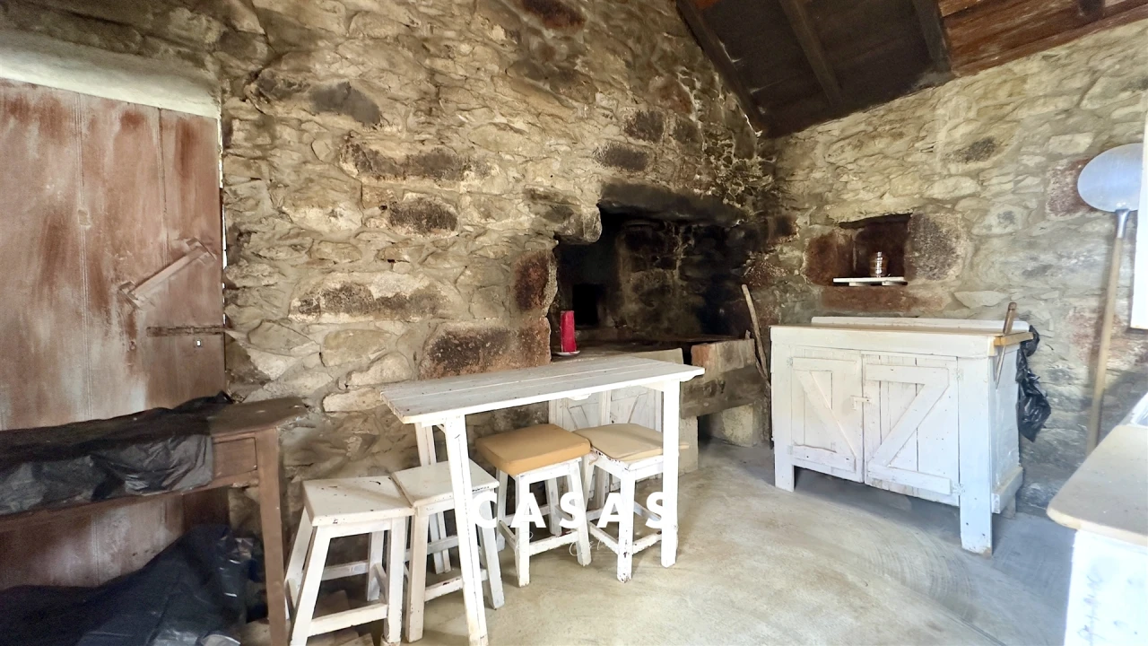 Moradia T2 para Venda em Fajã da Ovelha Foto 7