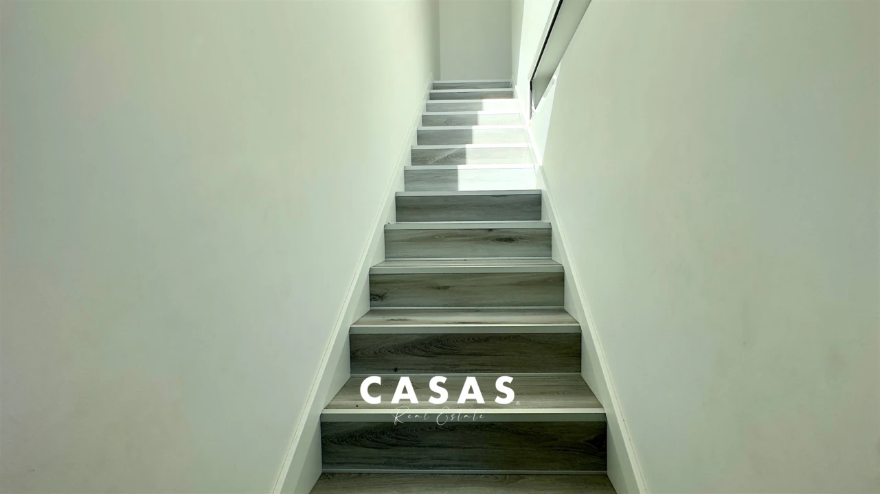 Moradia T3 para Venda em Fajã da Ovelha Foto 14