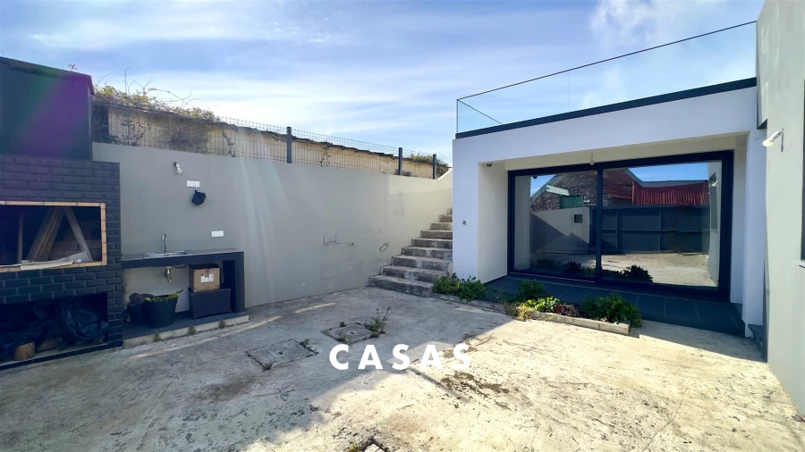 Moradia T3 para Venda em Fajã da Ovelha Foto 30