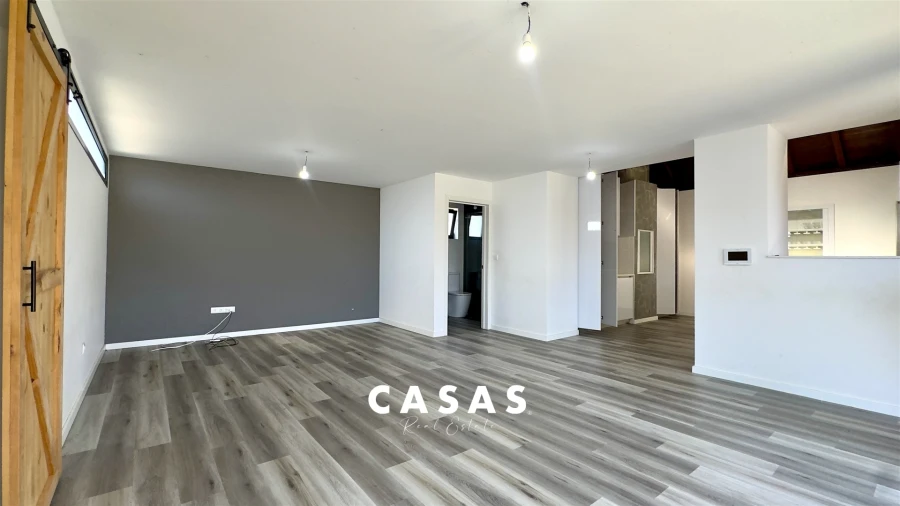 Moradia T3 para Venda em Fajã da Ovelha Foto 5