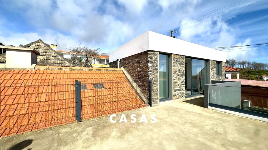 Moradia T3 para Venda em Fajã da Ovelha Foto 23