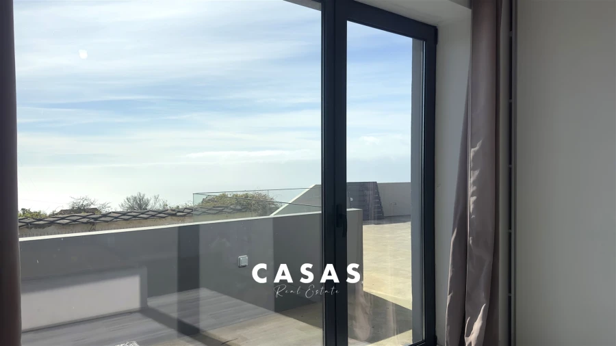 Moradia T3 para Venda em Fajã da Ovelha Foto 19