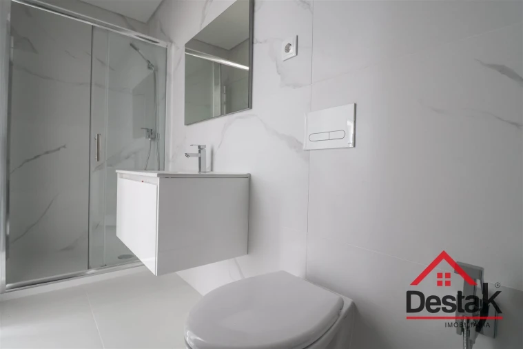 Apartamento T2 para Arrendamento em Viseu Foto 10