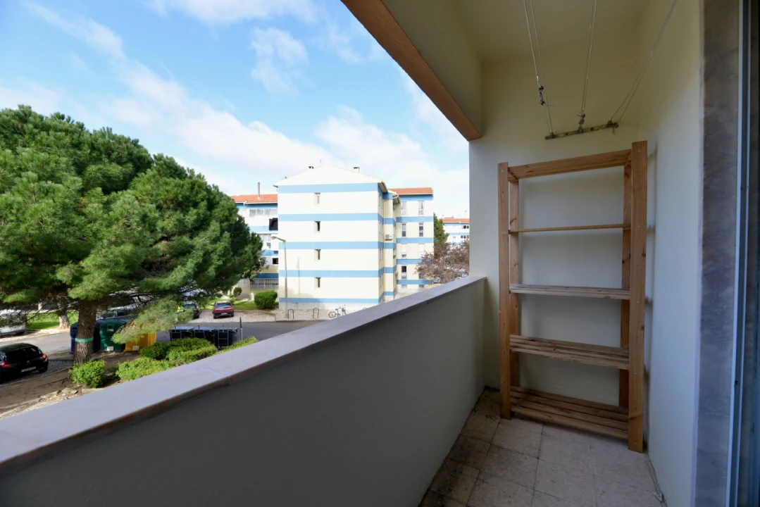 Apartamento T3 para Arrendamento em Carcavelos e Parede Foto 12