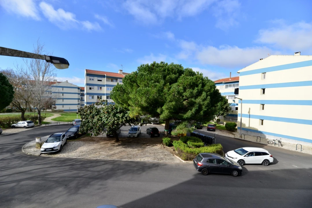Apartamento T3 para Arrendamento em Carcavelos e Parede Foto 26