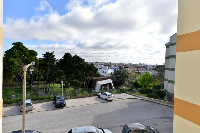 Apartamento T3 para Arrendamento em Carcavelos e Parede Foto 27