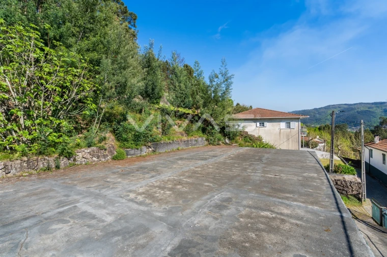 Terreno para Venda em Bouro (Santa Maria) Foto 14